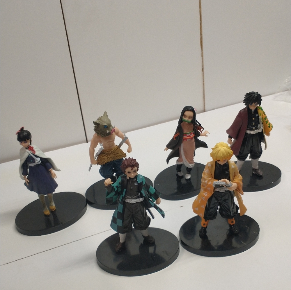 Demon Slayer - Picture 3 of 4